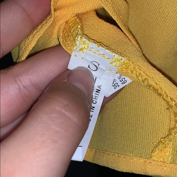 NWT Shirred Mock Buttoned Cami Peplum Top - Picture 6 of 6